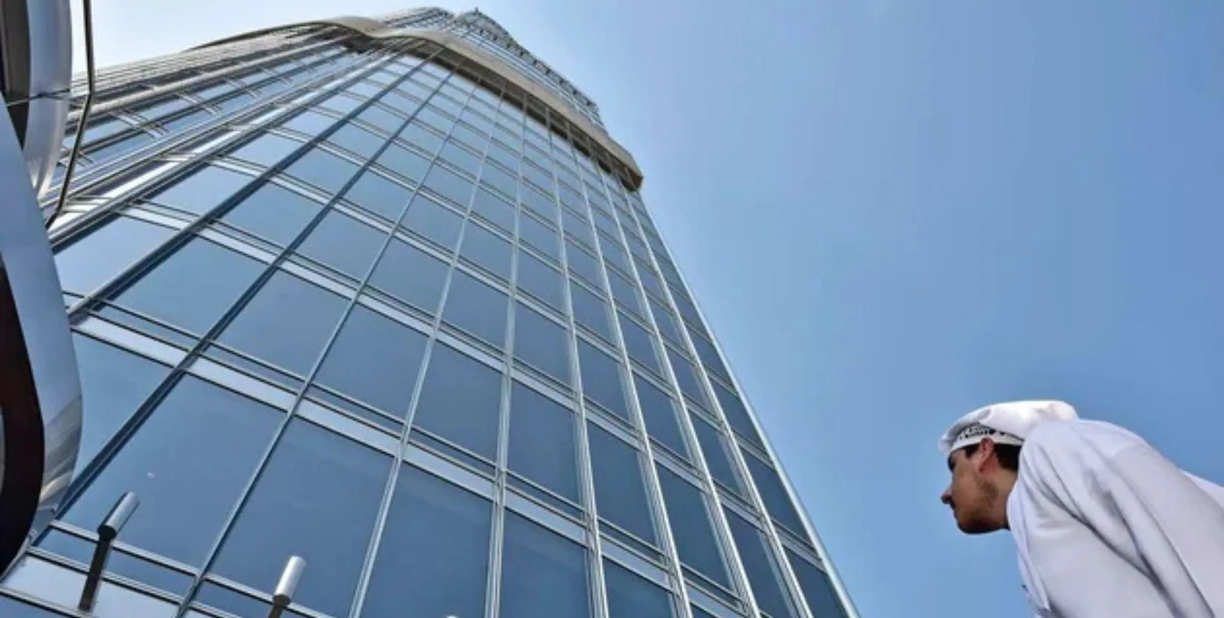decarbonising buildings in UAE using energy efficiency and sustainable solutions by Solutions+